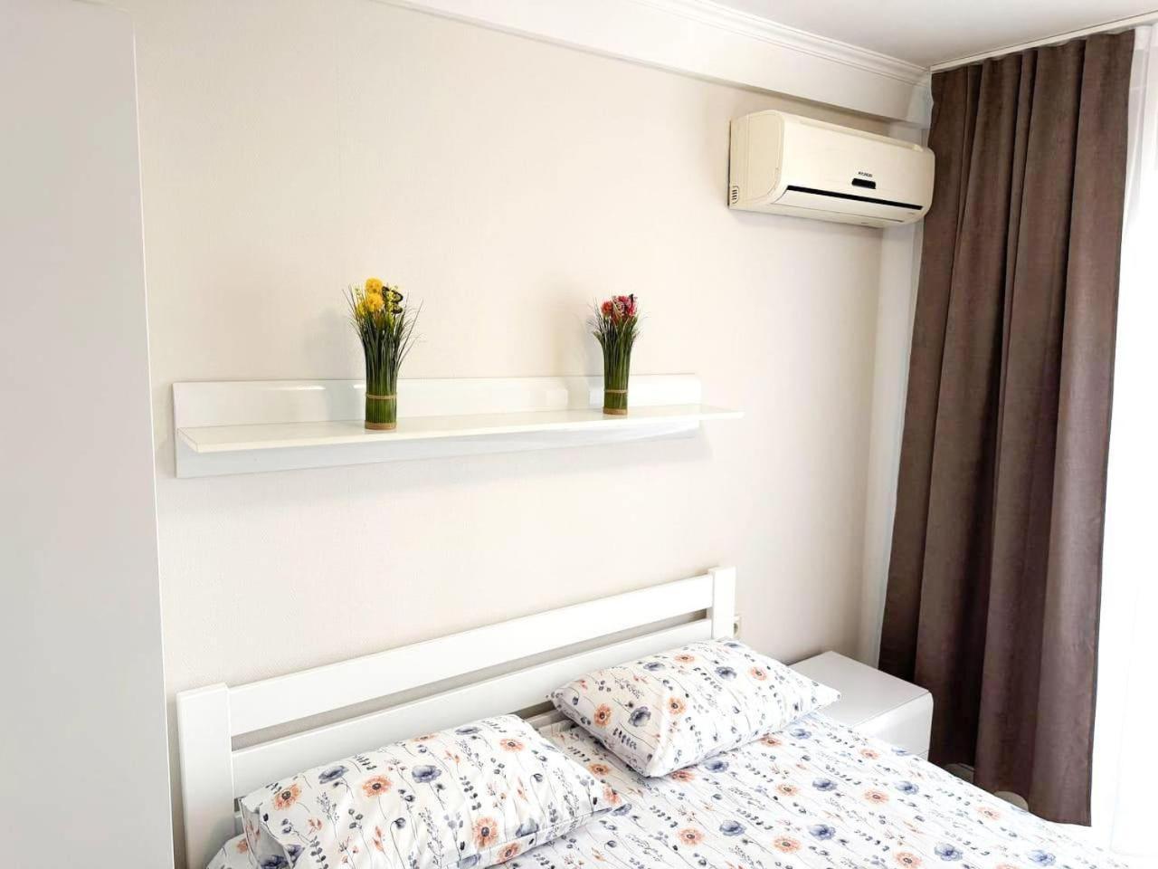 Artal Apartment On Obolonskyi Avenue 16A 키예프 외부 사진